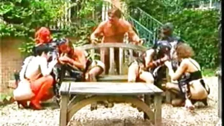 18 tuổi, cao học Carol cô sex nang dau dam giáo viên toán