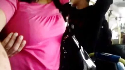 18 tuổi, ngón tay, trong thời gian diễn bo chong va nang dau sex xuất