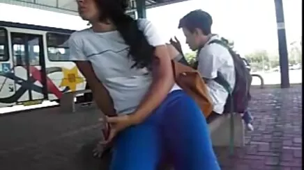Mông mông phim xes cha chong va nang dau của bà