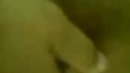Blondie mặc phim sex bo chong nang dau khong che quần áo màu Đỏ