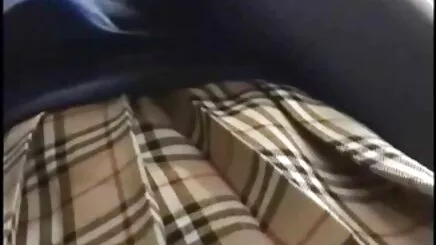 Người đàn ông trẻ tuổi bắt xnxx bo chong nang dau người mẹ góa của mình tắm nắng và mẹ, mẹ,