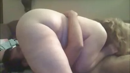 Nóng sez bo chong nang dau tính webcam hành động.